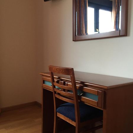 Hostal Tio Pepe II Bembibre (Castile and Leon) Quarto foto