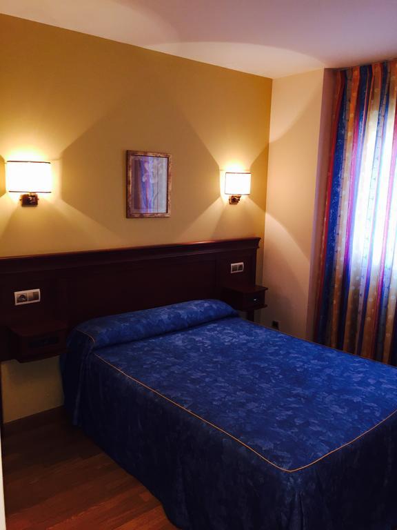 Hostal Tio Pepe II Bembibre (Castile and Leon) Quarto foto