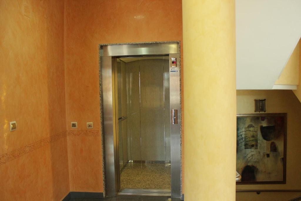 Hostal Tio Pepe II Bembibre (Castile and Leon) Exterior foto