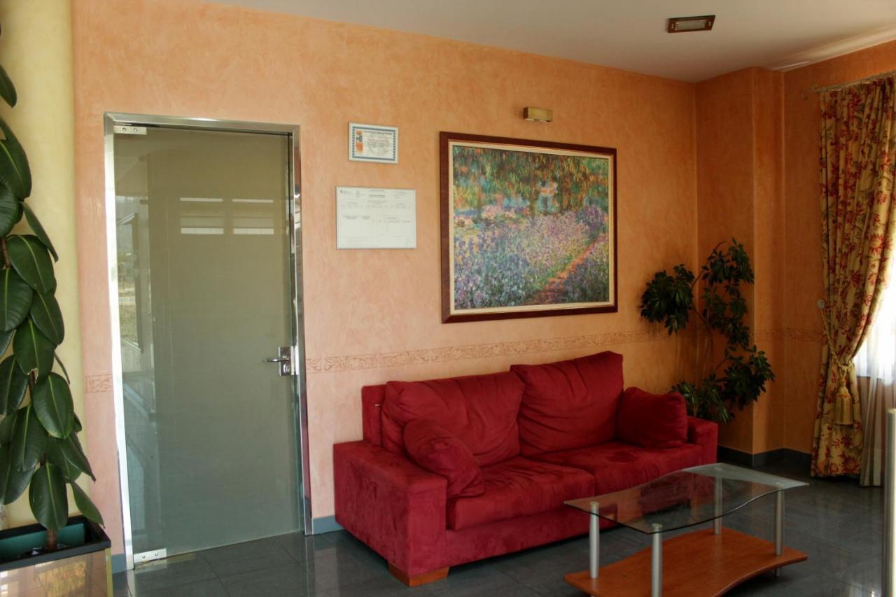 Hostal Tio Pepe II Bembibre (Castile and Leon) Exterior foto